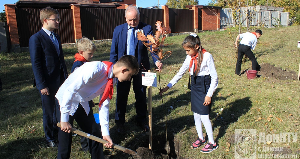 ДонНТУ принял участие а в акции «Гагаринский сад»