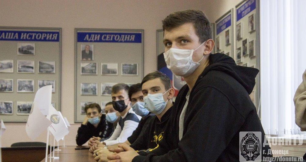 Студенты-участники народной дружины