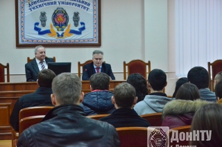А. Я. Аноприенко, Э. В. Поляков