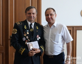 Проректор по науке С. В. Борщевский и В. А. Агарков